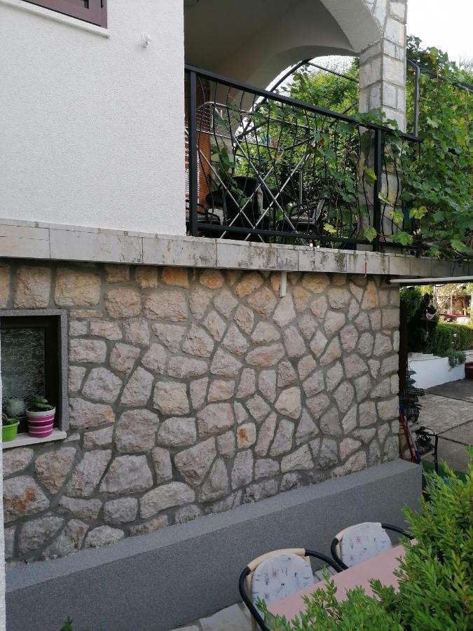 Apartments With A Parking Space Njivice, Krk - 5320 Exteriör bild